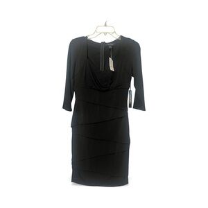 Brand New! White House Black Market crepe slimming dress Size 6.